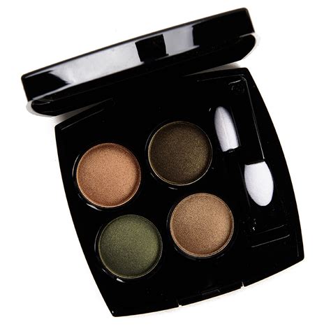 chanel blurry green eyeshadow